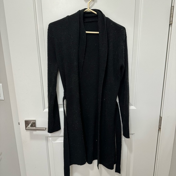 Vintage black sweater cardigan with belt - Picture 4 of 5